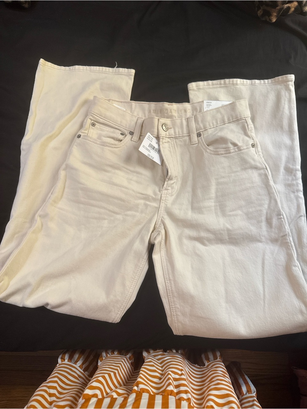 American Eagle Outfitters Light Beige Boyfriend Jeans